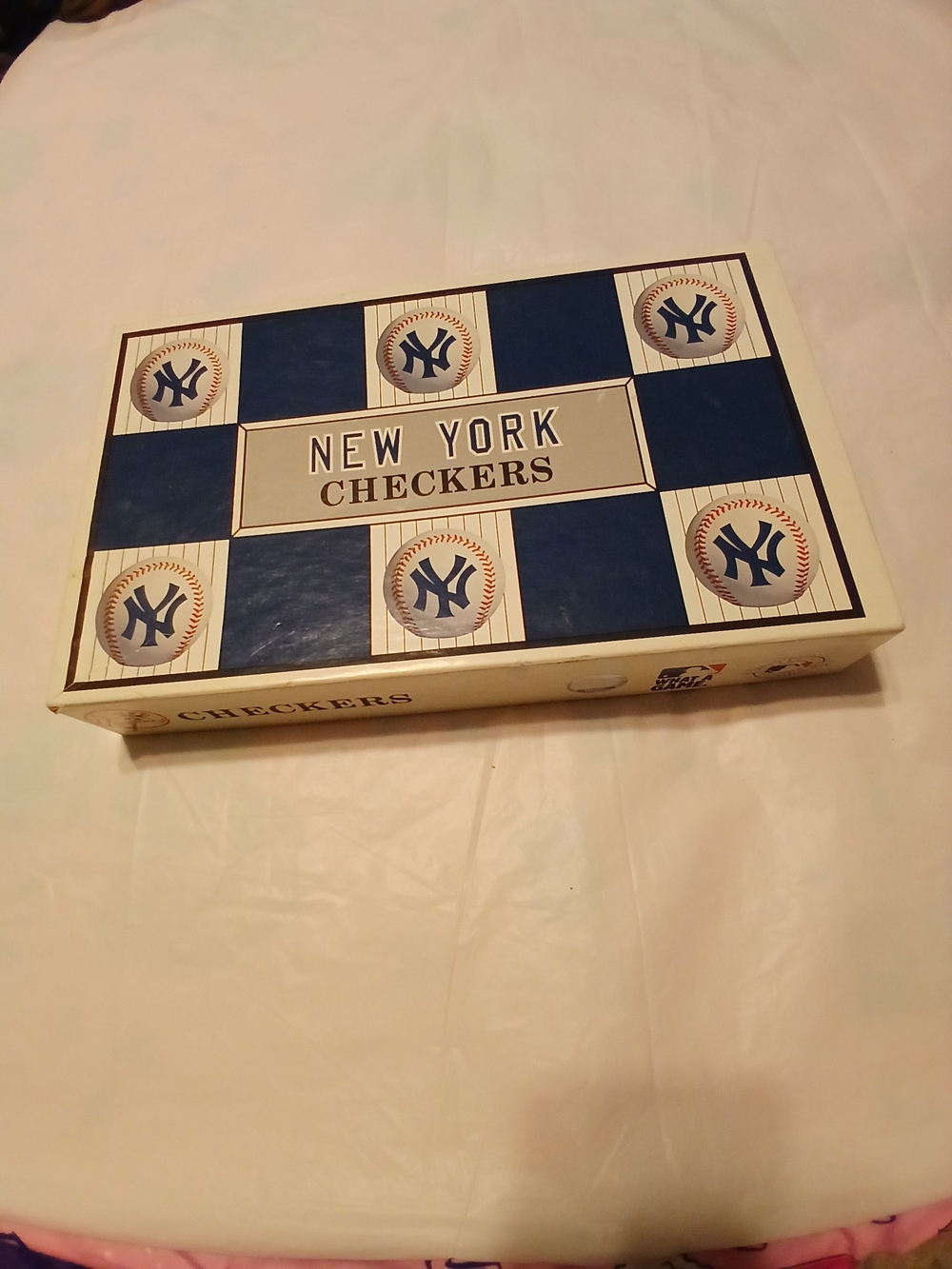 MLB NY Yankees Genuine Merchandise- Checkers Board Game